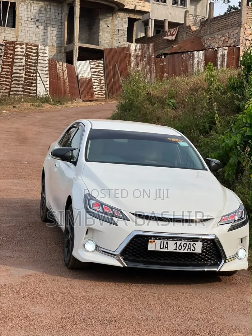 Toyota Mark X 2014 White