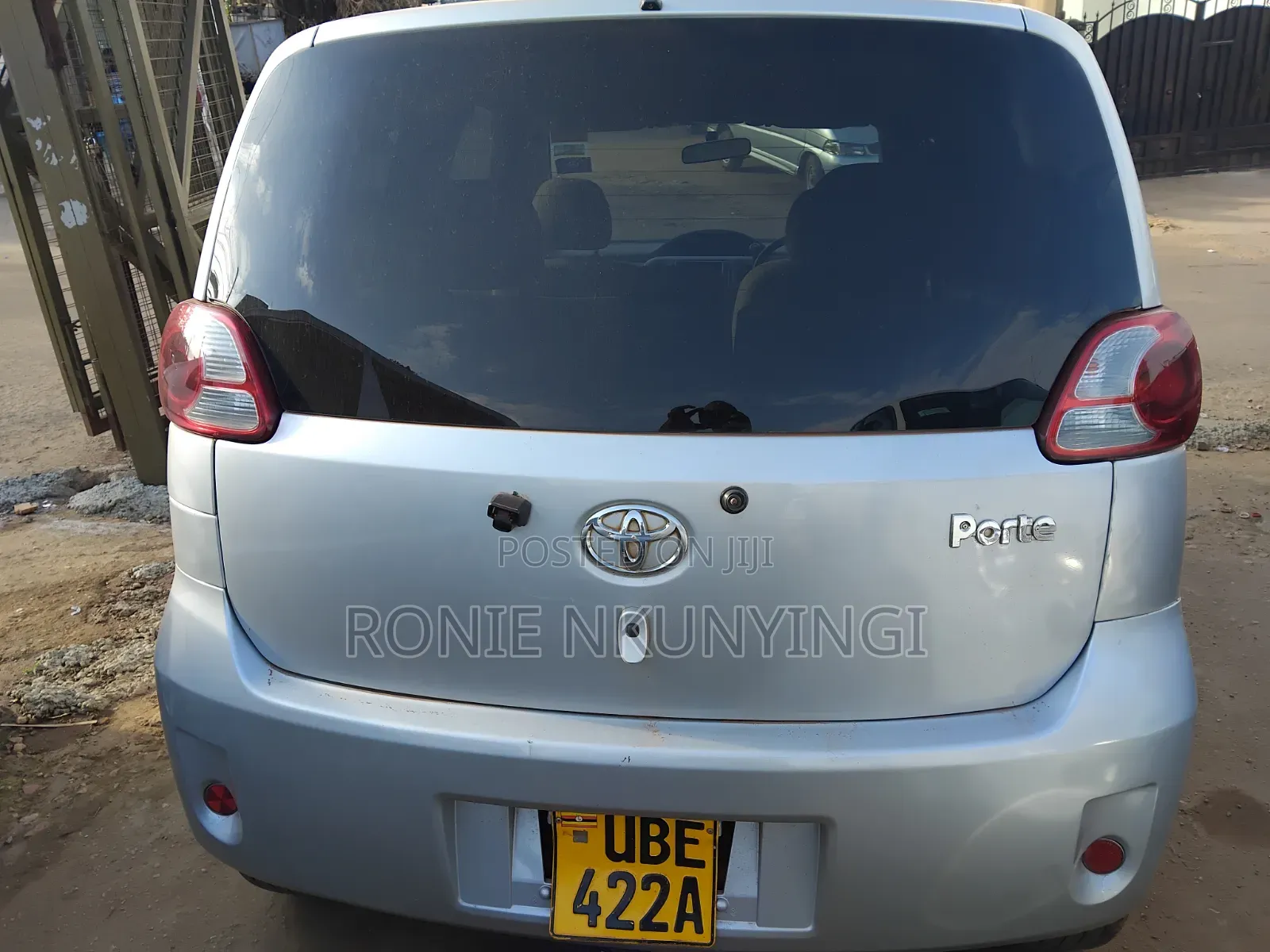 Toyota Porte 2007 Silver