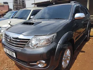 Toyota Fortuner 2010 Gray
