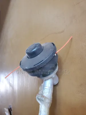 Petro Powered Cutter and Grass Trimmer / Land Scapper
