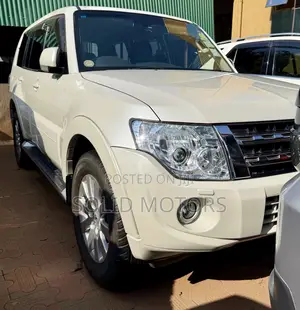 Mitsubishi Pajero 3.2 Di-Dc GLS 2012 White