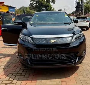 Toyota Harrier 2.0 2017 Black