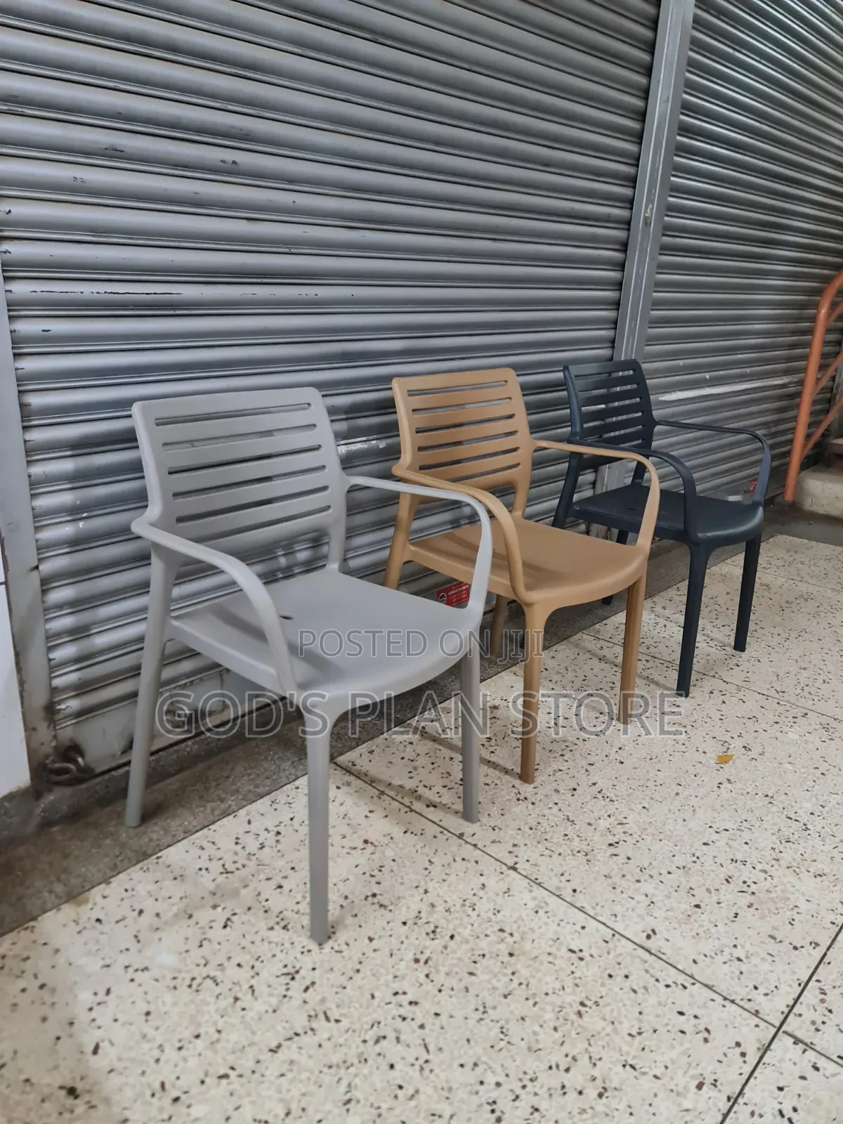 Executive Armrest Dining Plastic Chairs Plastic Chairs