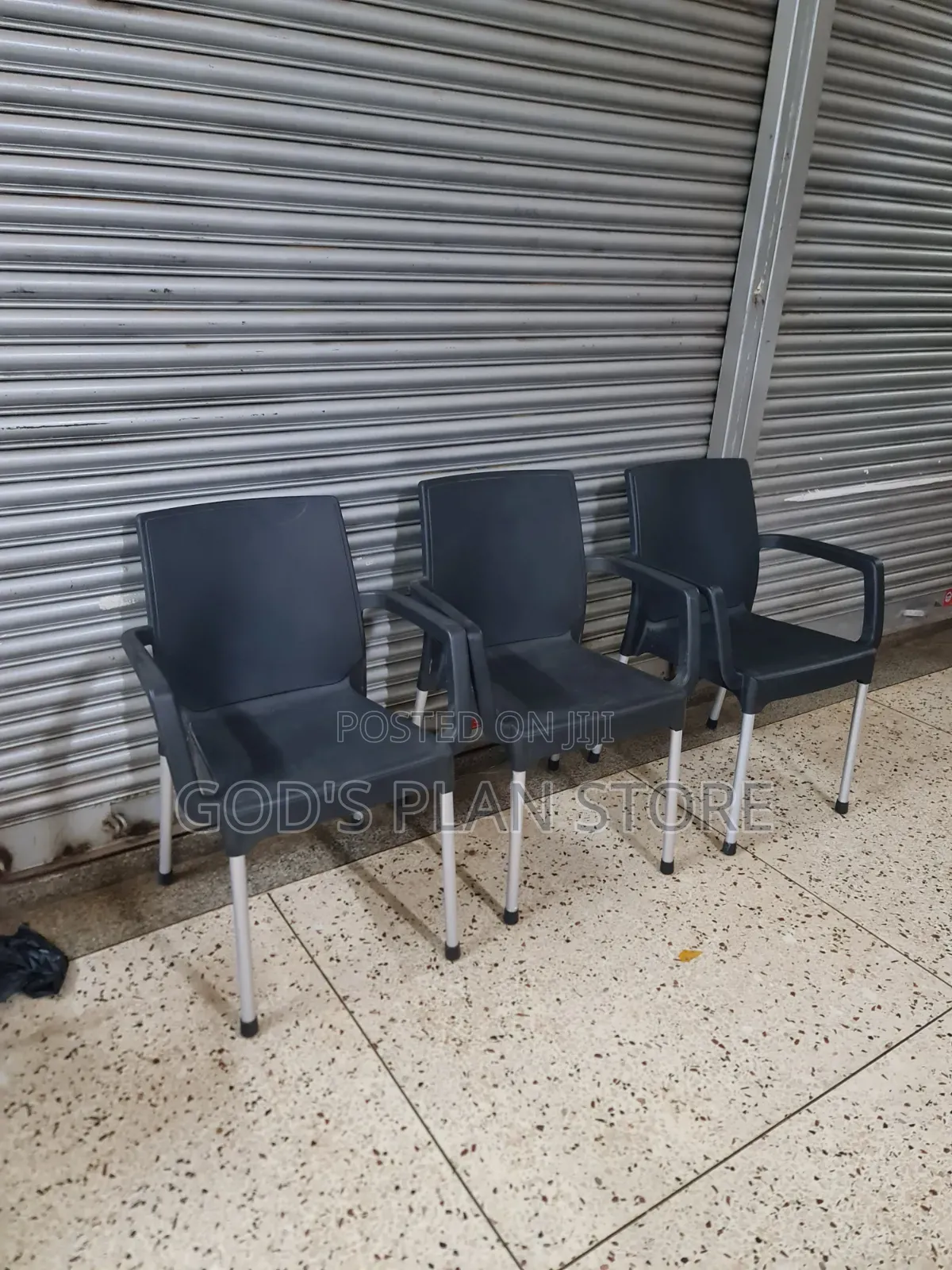 Branded Diva Plastic Chairs Plastic Chairs