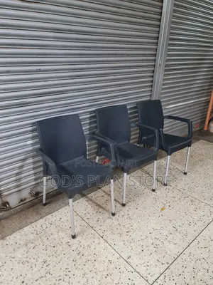 Branded Diva Plastic Chairs Plastic Chairs