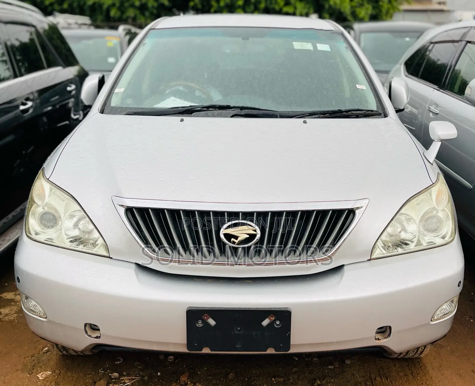 Toyota Harrier 2.4 2012 Silver