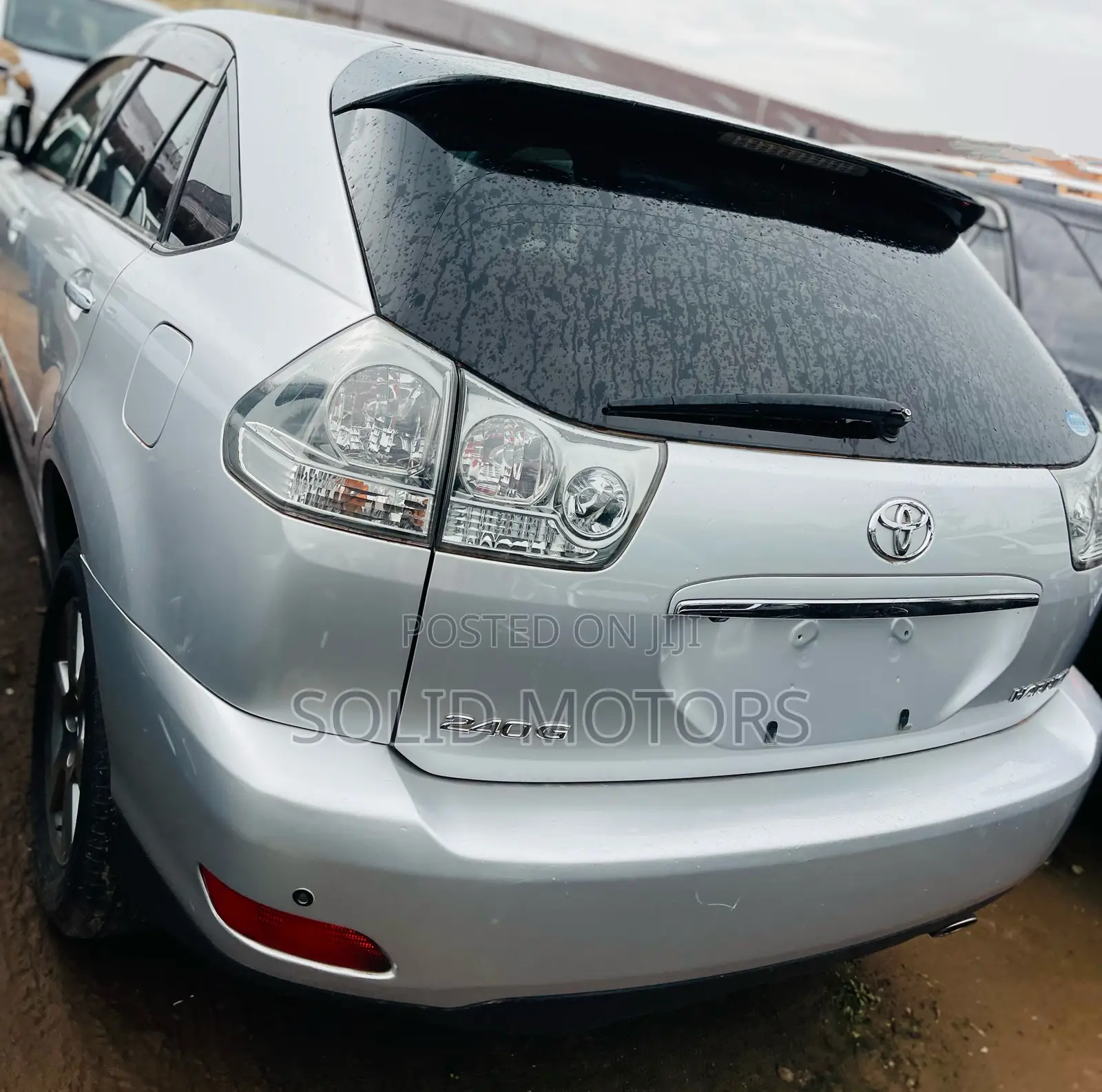 Toyota Harrier 2.4 2012 Silver