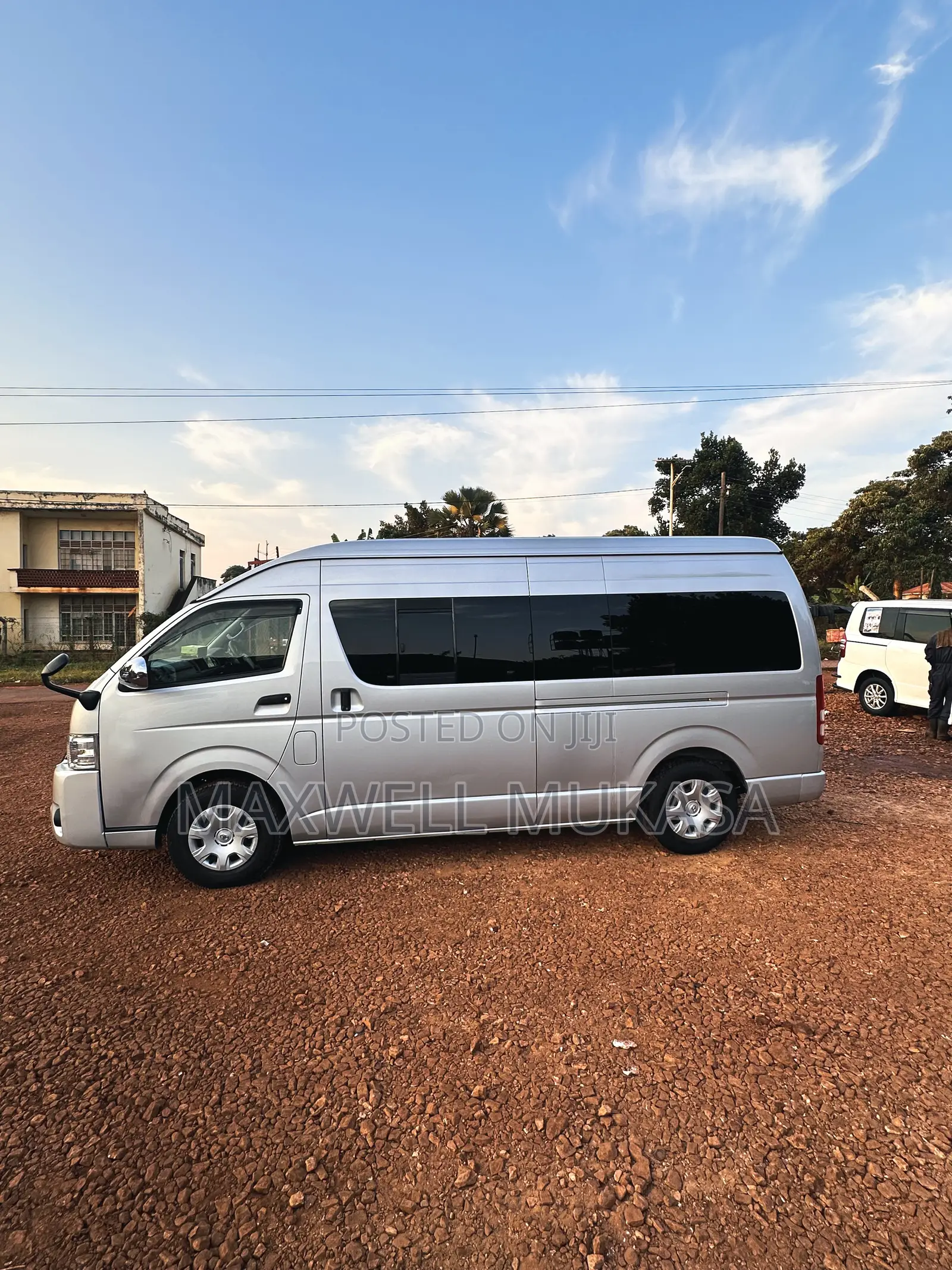 Toyota HiAce 2011 Silver