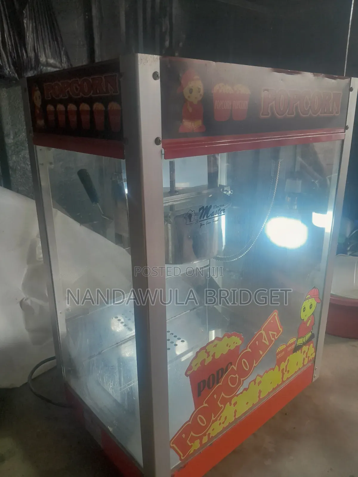 Commercial Popcorn Machine