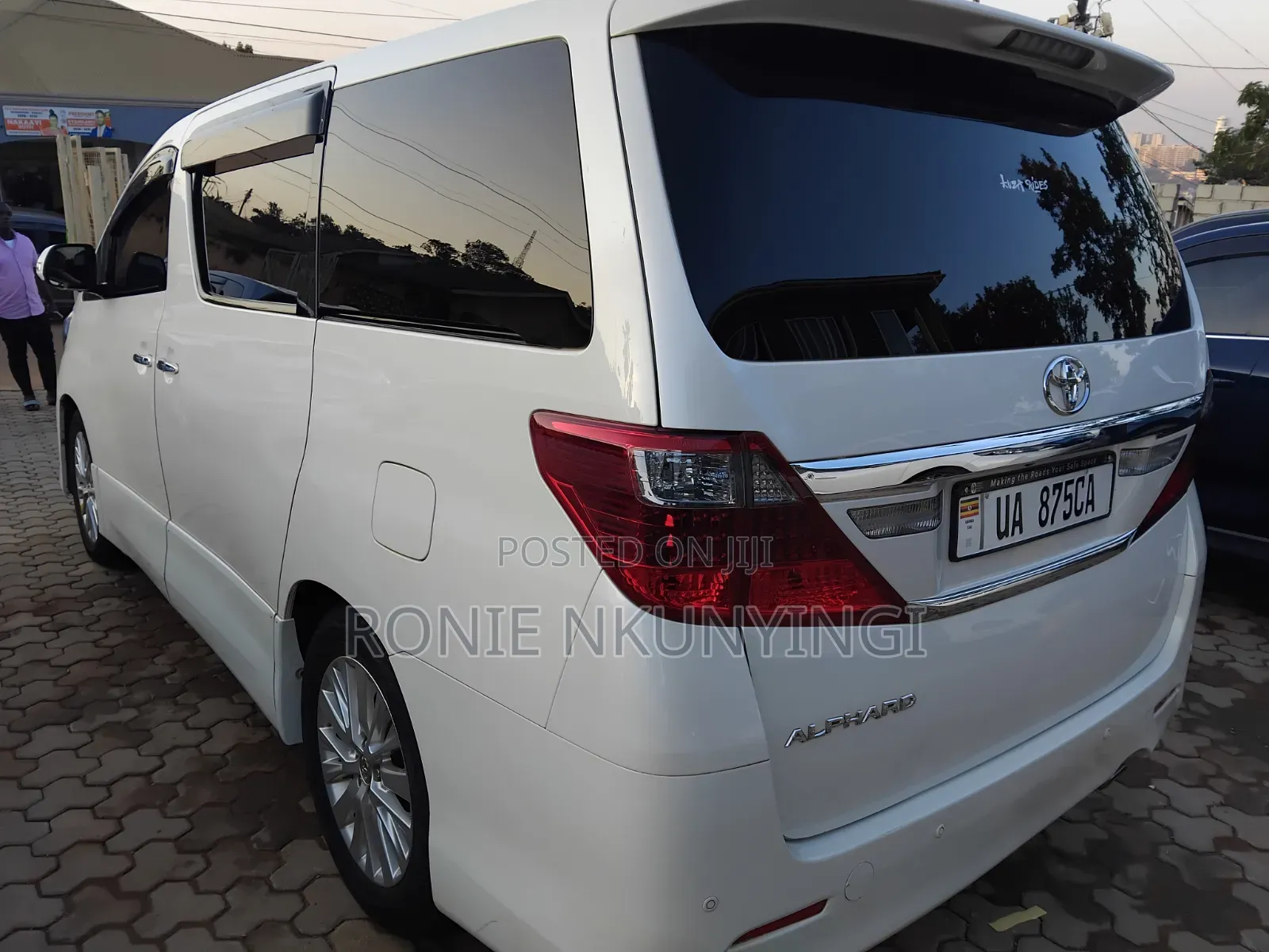 Toyota Alphard 2014 White