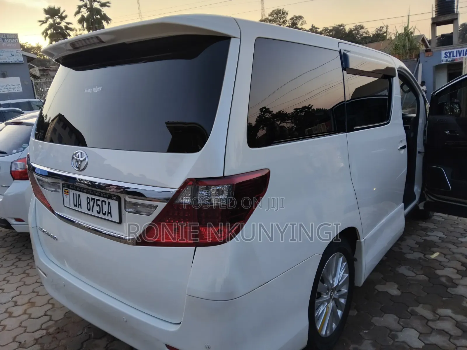 Toyota Alphard 2014 White