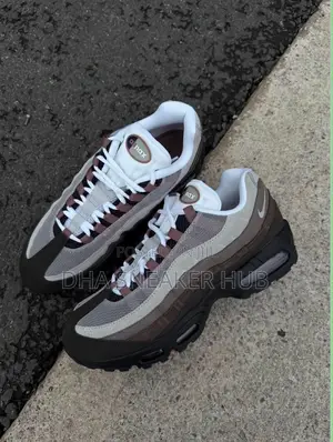 Nike Airmax Luxury Sneakers