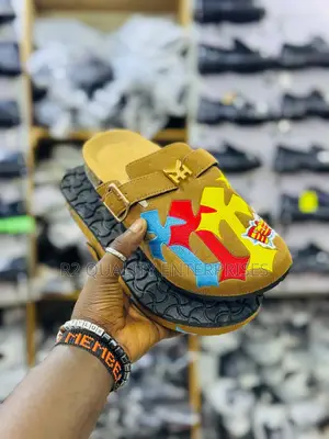Custom Streetwear Patchwork Clogs