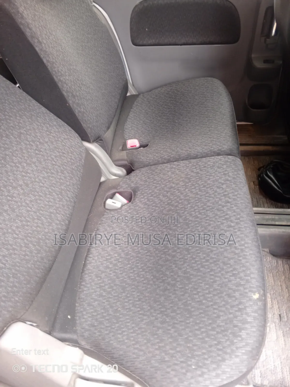 Toyota Sienta 2011 Silver