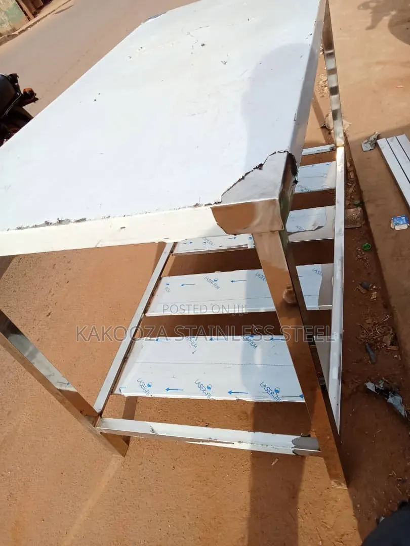 Stainless Working Table 5ft