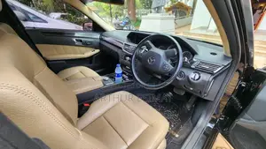 Mercedes-Benz E300 2010 Black