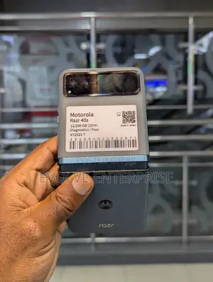 New Motorola Razr 40s 256 GB Green