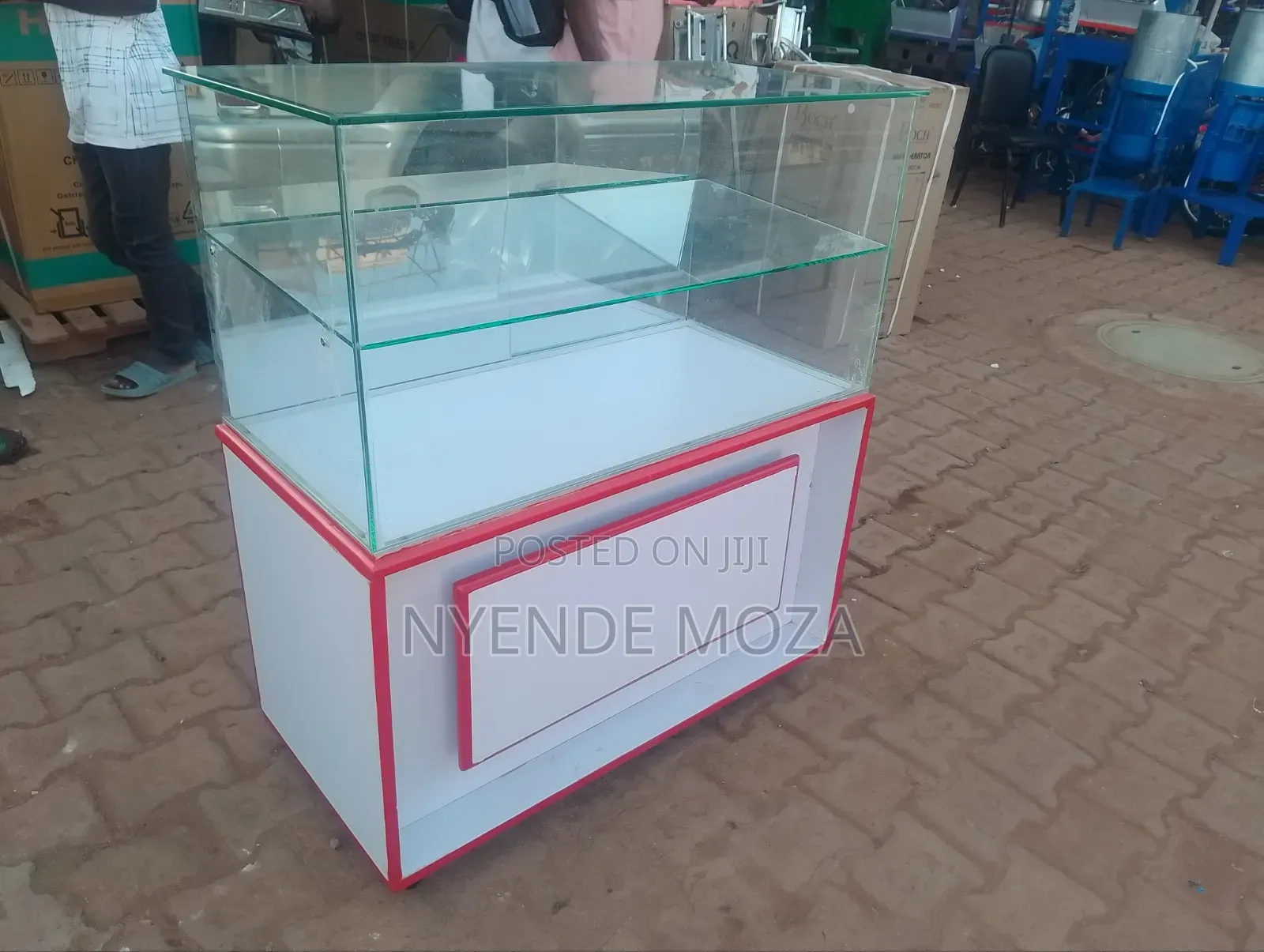 Glass Display for Multiple Works