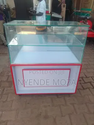 Glass Display for All Kinds of Accessories