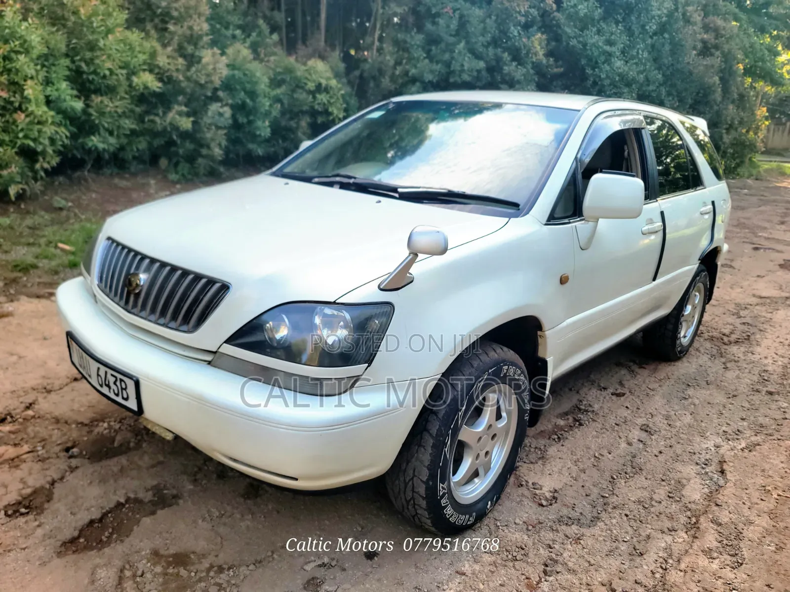 Toyota Harrier 2000 White