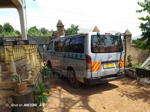 Toyota HiAce 2007 Silver