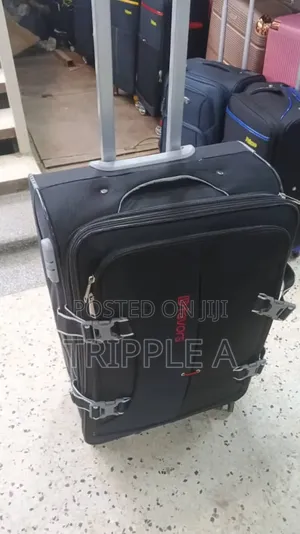 Medium Dfavors Soft- Shell Travel Suitcase