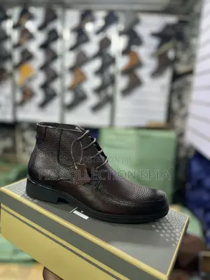 Clarks Executive Casual Boot – Brown