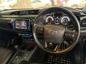 Toyota Hilux 2018 Gray