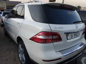 Mercedes-Benz M Class 2015 White