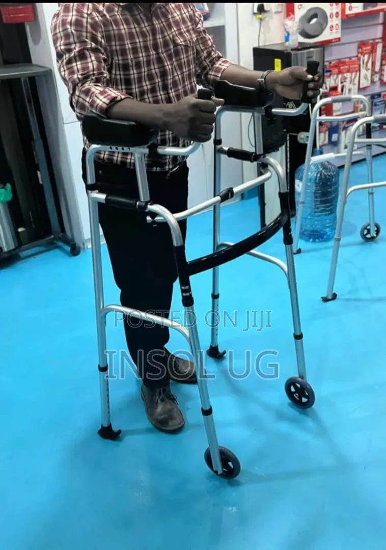 Foldable Stand Up Walking With Armrest Pad