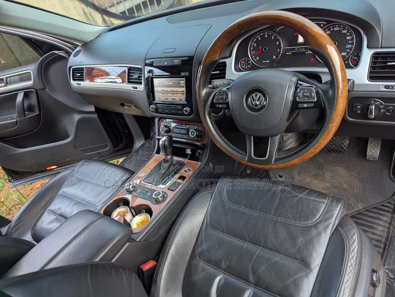 Volkswagen Touareg 2014 Black