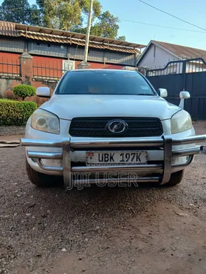 Toyota RAV4 2006 White
