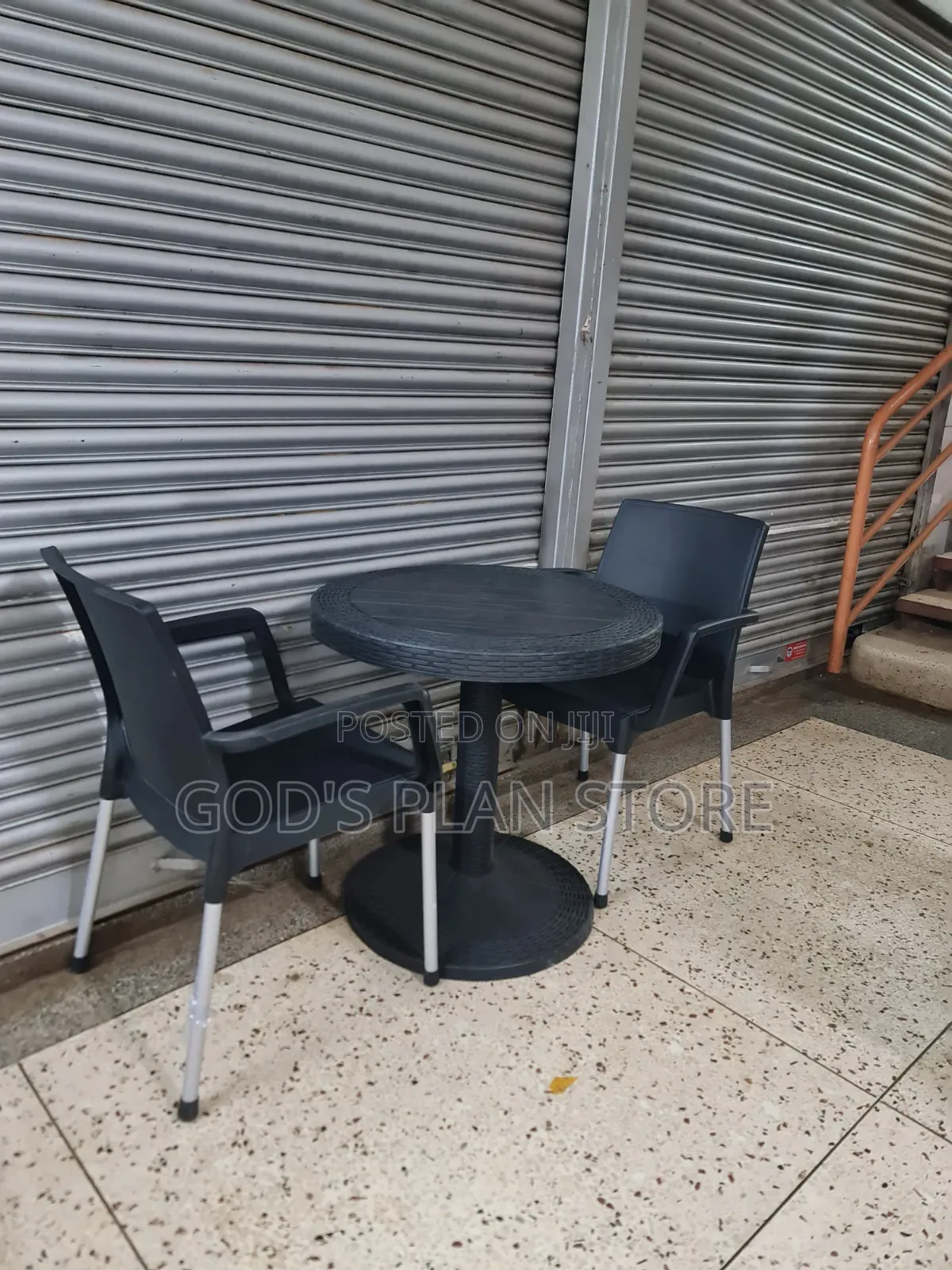 Lumina Plastic Table and Chairs Plastic Table and Chairs for Dining