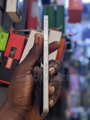 Sharp Aquos sense7 plus 128 GB White