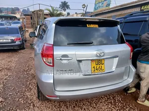 Toyota Vanguard 2009 Silver