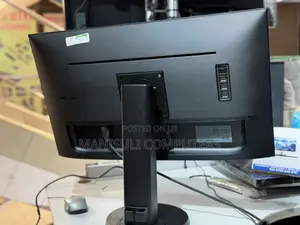 Samsung Monitor 27 Inch Screen IPs Type C and HDMI and DP