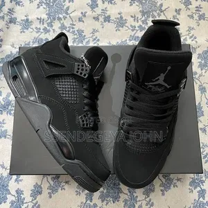 Nike Air Jordan 4 Retro