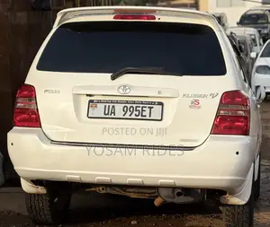 Toyota Kluger 2005 White