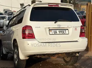 Toyota Kluger 2005 White