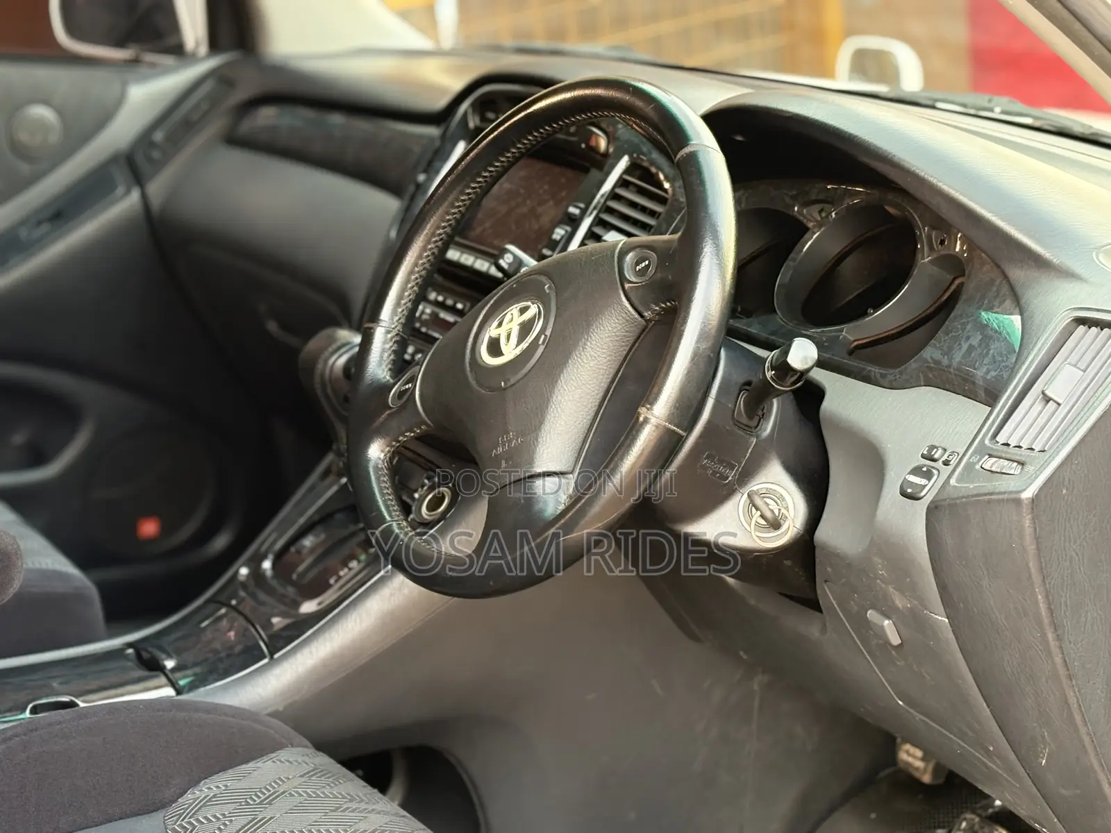 Toyota Kluger 2005 White