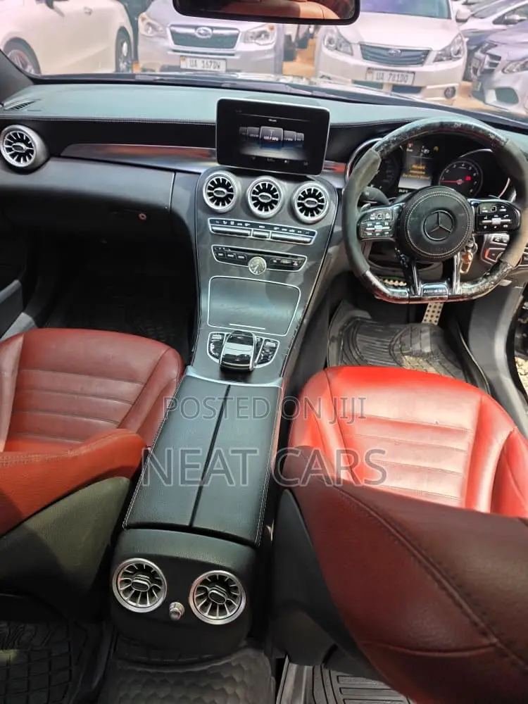 Mercedes-Benz C200 2014 Black