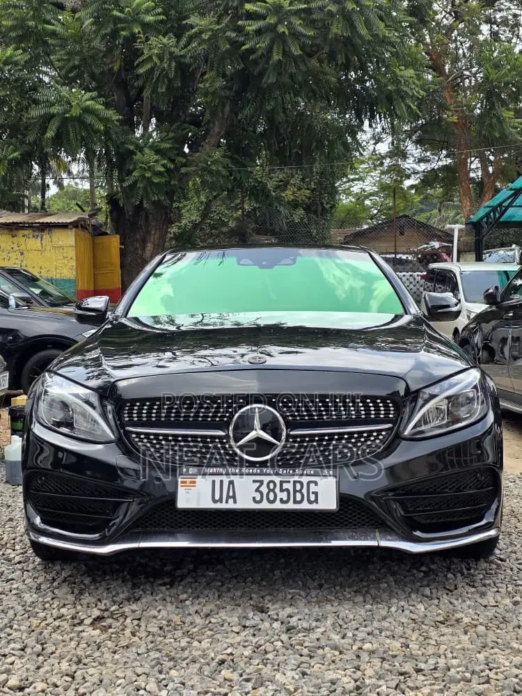Mercedes-Benz C200 2014 Black