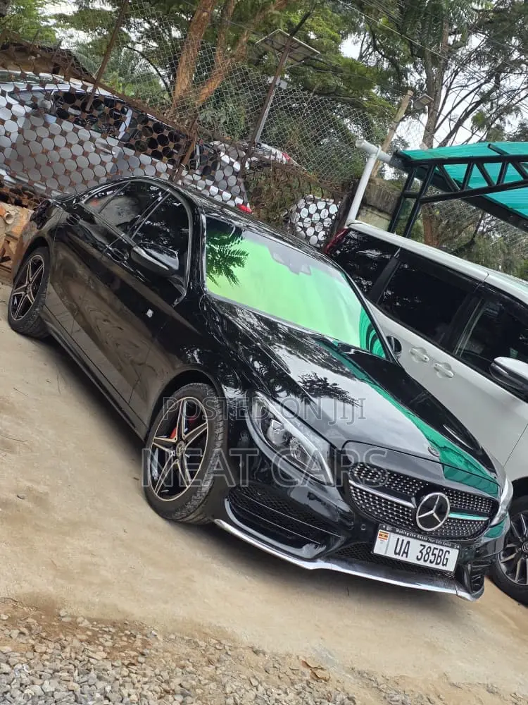 Mercedes-Benz C200 2014 Black