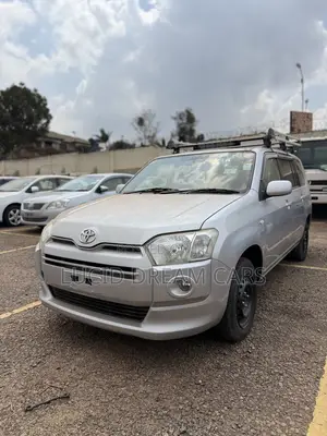 Toyota Succeed 2017 Silver