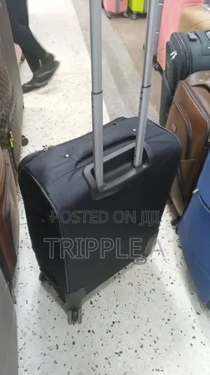 Small Size Dfavors Suitcase Black