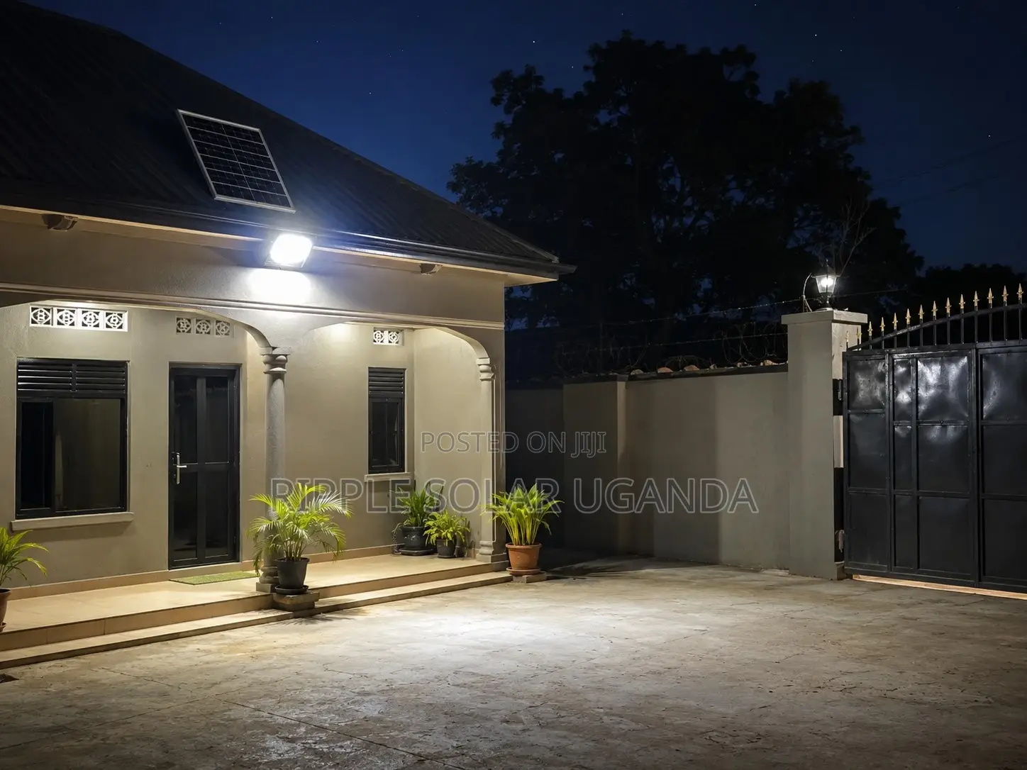 50W Solar Flood Light IP66 Waterproof Outdoor Security Lamp