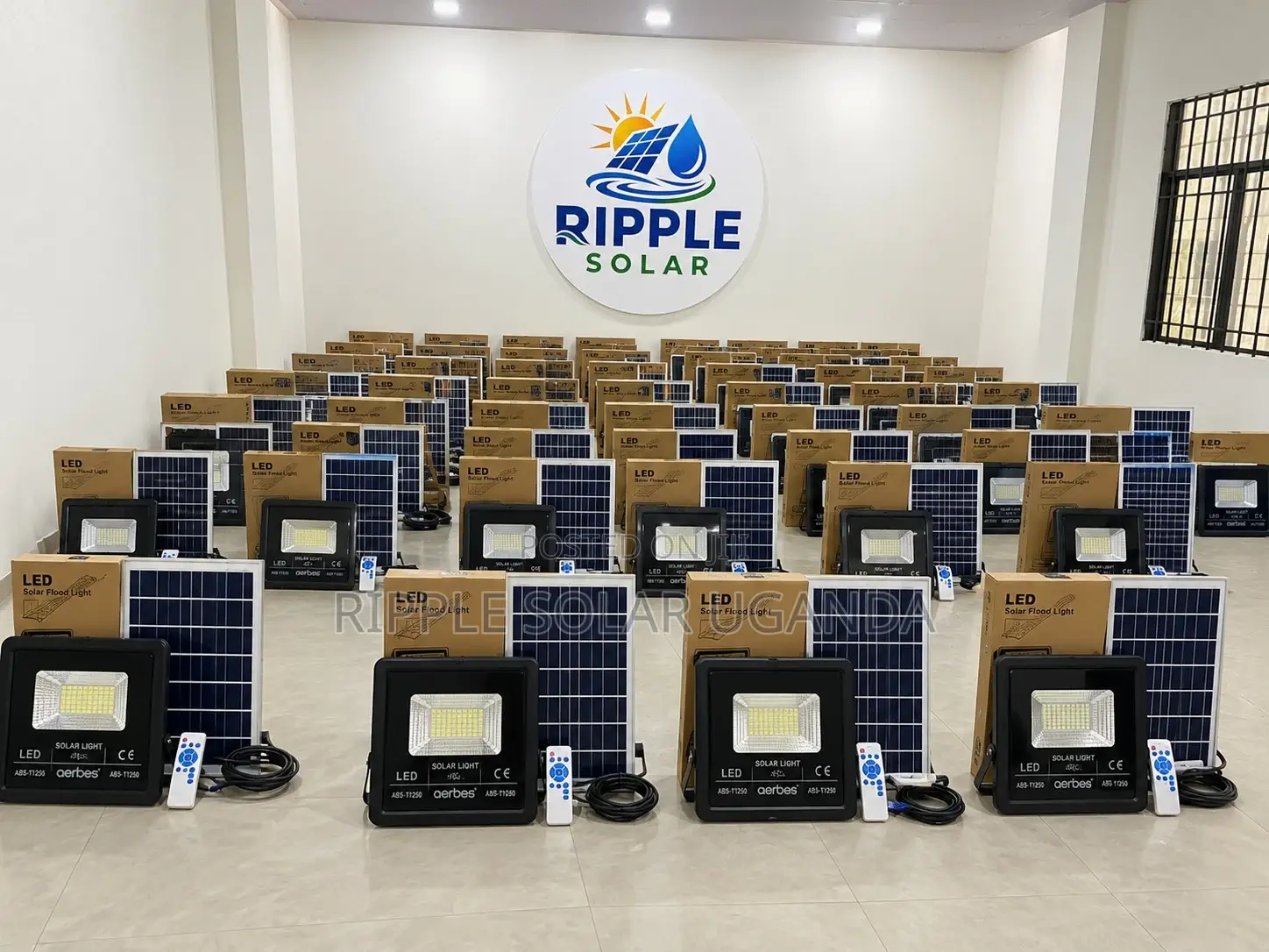 50W Solar Flood Light IP66 Waterproof Outdoor Security Lamp