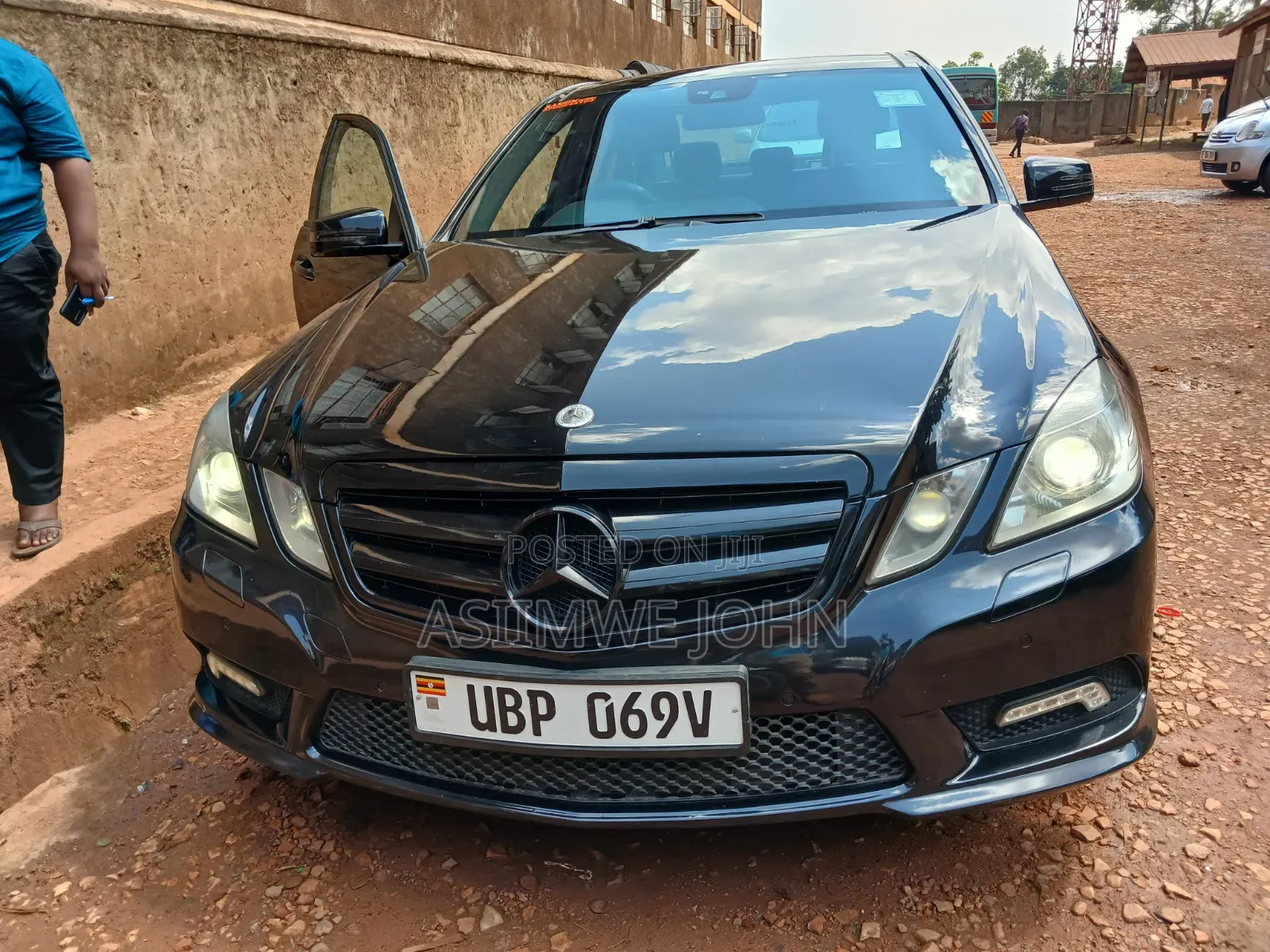 Mercedes-Benz E300 2014 Black