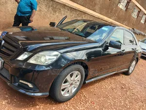 Mercedes-Benz E300 2014 Black
