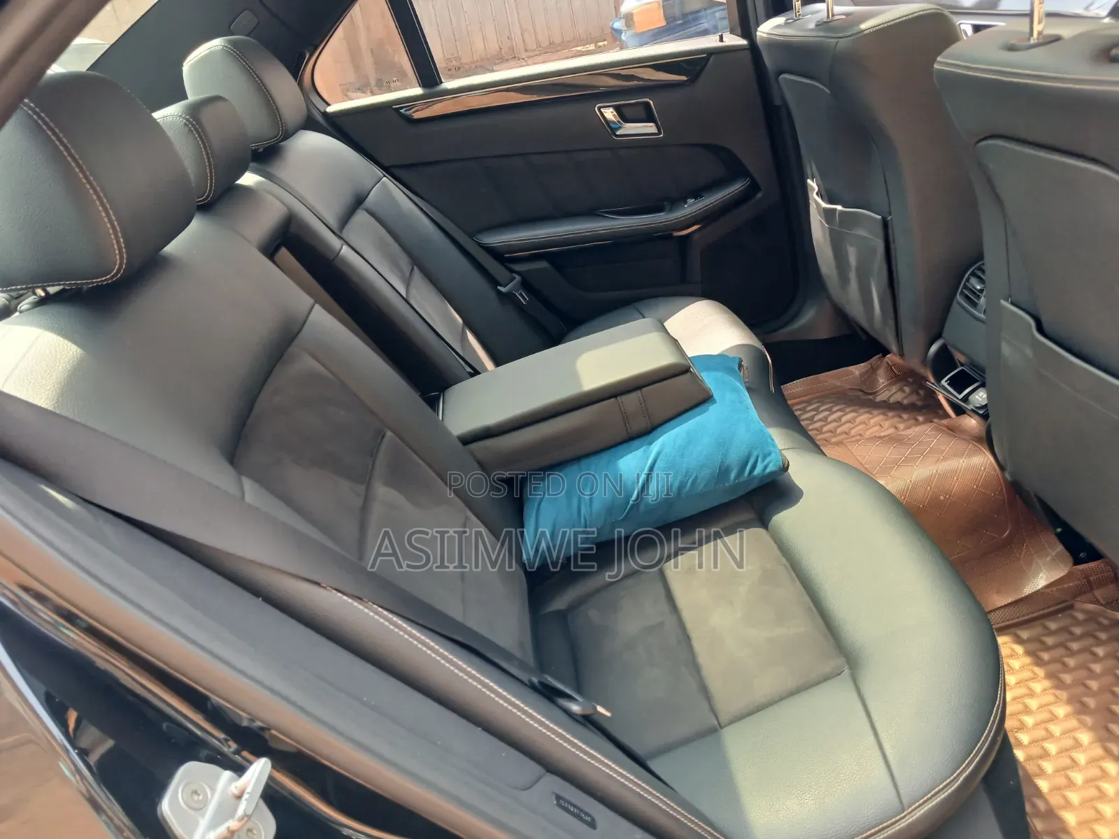 Mercedes-Benz E300 2014 Black